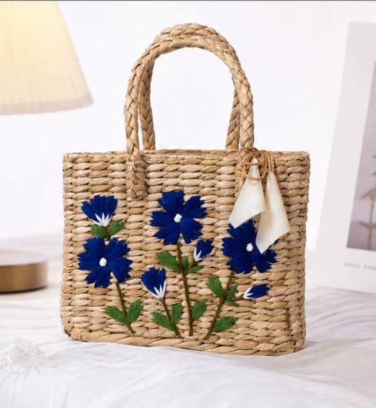 Blue Daisy - Image 5